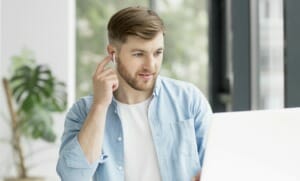 Bluetooth-наушники и здоровье – насколько вредны AirPods и аналогичные устройства?