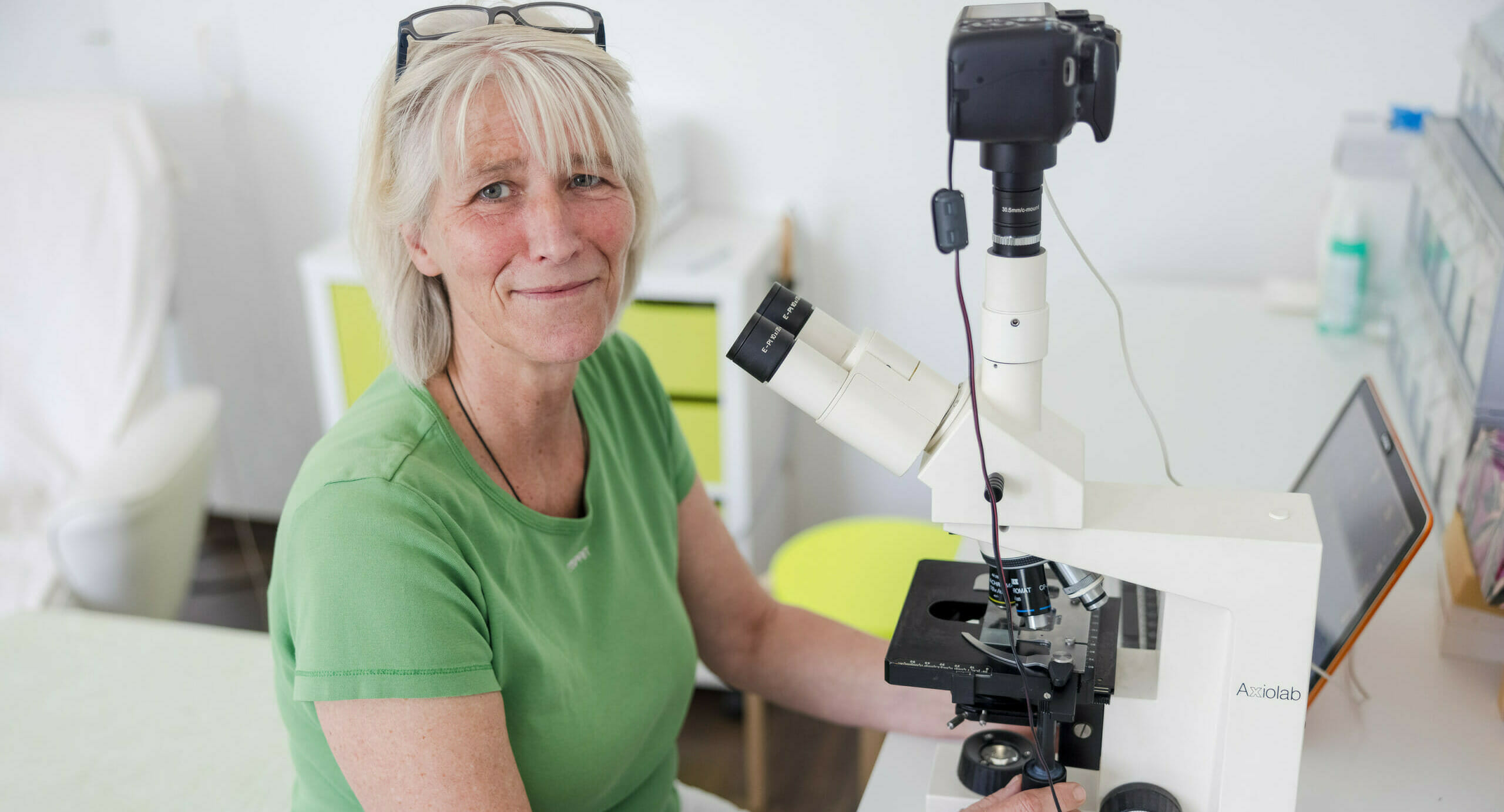 Dark field microscopy – electrosmog exposure visible during blood analysis